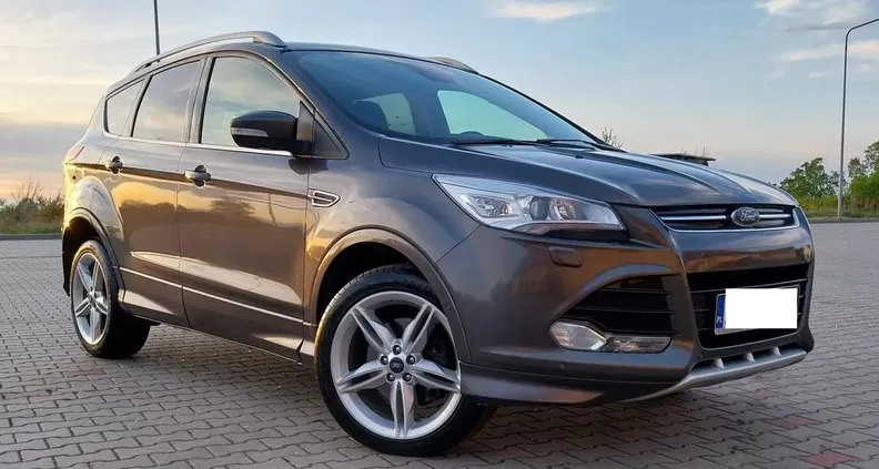 gryfino Ford Kuga cena 58900 przebieg: 198000, rok produkcji 2015 z Gryfino